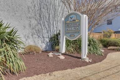 Main picture of 2100 E Ocean View Ave