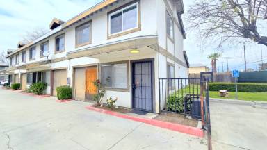 Main picture of 1405 N Grove Ave