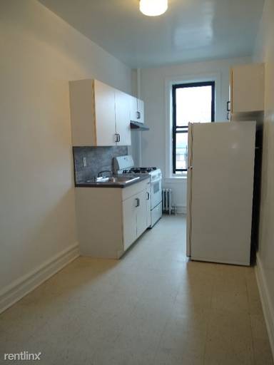 Main picture of 83 Bay 28th St