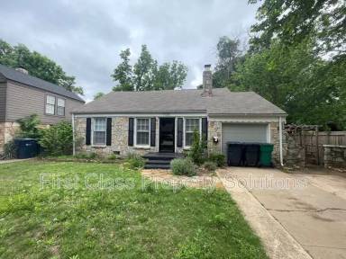 Main picture of 1126 NW 55th St