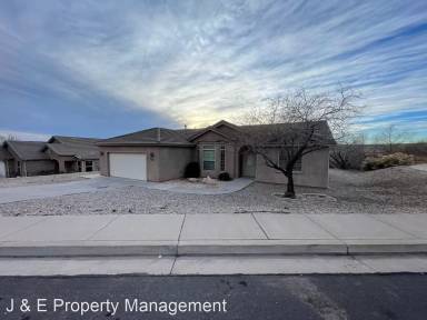 Main picture of 991 N Rolling Hills Cir
