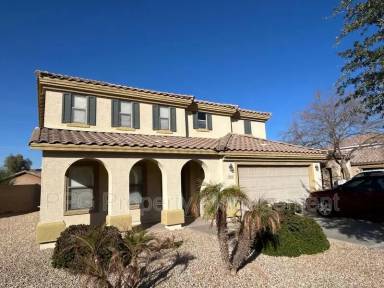 Main picture of 18420 W Arcadia Dr