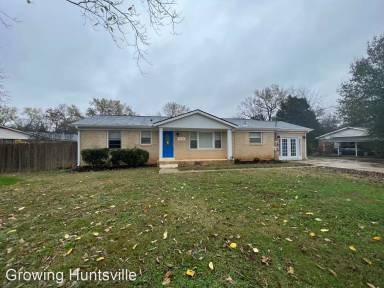 Main picture of 2614 Brookline Dr NW