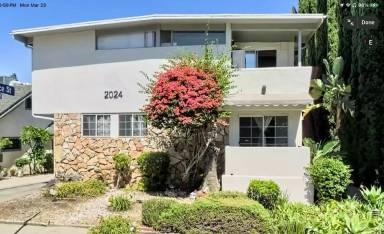 Main picture of 2024 N Commonwealth Ave