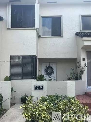 Main picture of 1707 NW 81st Way