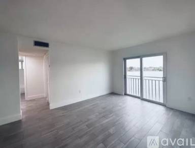 Main picture of Vista Del Lago Condominium