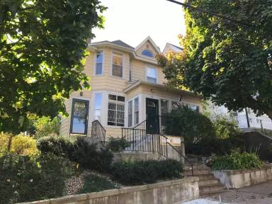 Main picture of 20 Congress St W