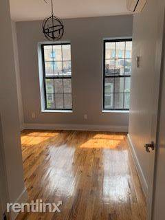 Main picture of 1804 Saint Johns Pl