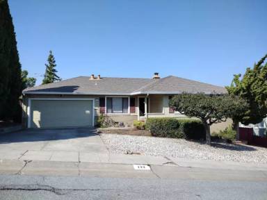 Main picture of 122 43rd Ave