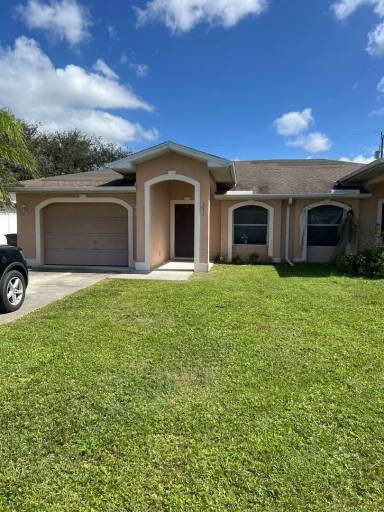 Main picture of 123 NE 16th Pl