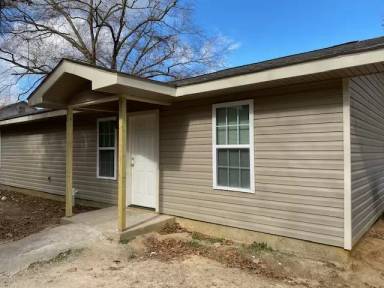 Main picture of 1818 Brinson St