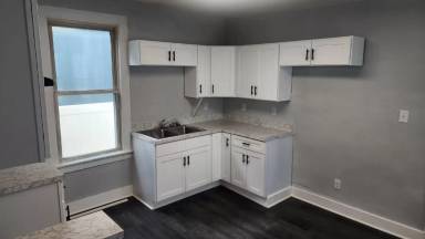 Main picture of 525 Burnet Ave