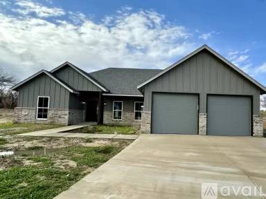 Main picture of 120 McBryde Ln