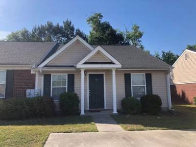 Main picture of 239 Lynbrook Way