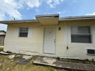 Main picture of 2309 Simms St