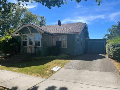Main picture of 2801 James St