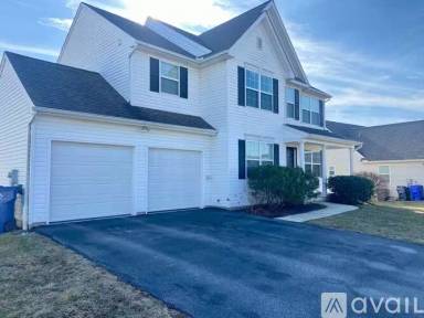 Main picture of 27 E Imperial Dr