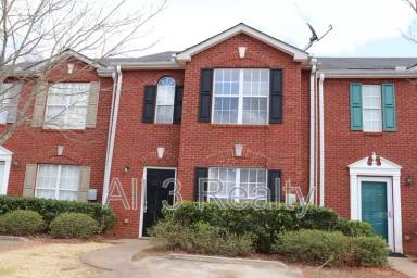 Main picture of 5575 Strathmoor Manor Cir