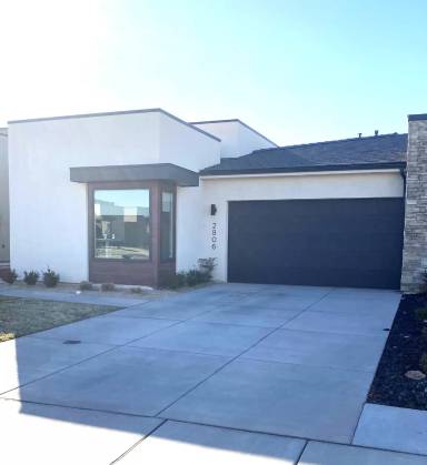 Main picture of 2806 E Church Oak Dr