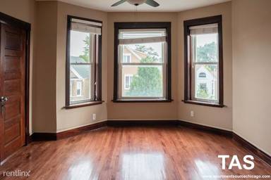 Main picture of 2968 N Lawndale Ave