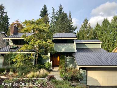 Main picture of 4520 NE 92nd St