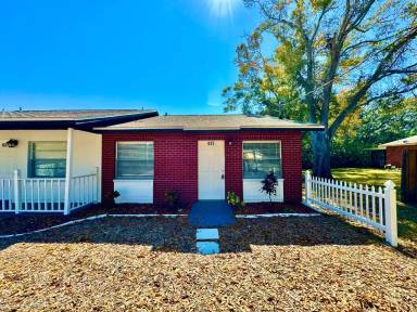 Main picture of 625 Wildwood Way