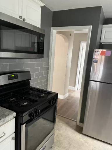 Main picture of 2358 S 60th St