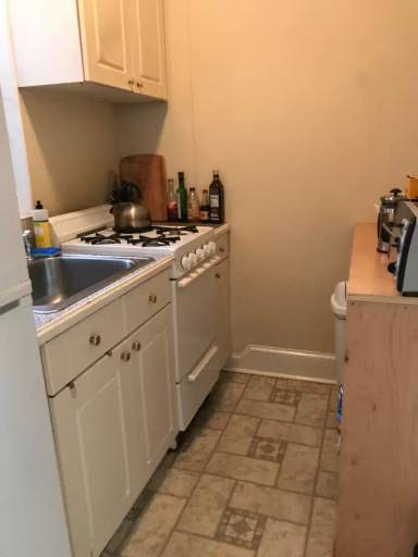 Main picture of 211 Park Dr