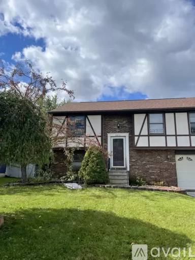 Main picture of 6261 Wynmoor Dr