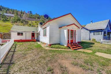 Main picture of 2253 Miner St