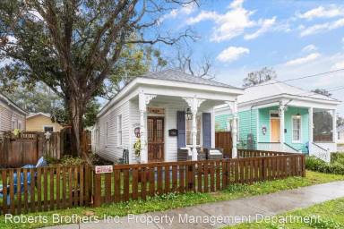 Main picture of 962 Savannah St