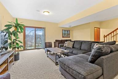 Main picture of 950 Rhyners Ln