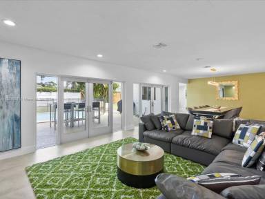 Main picture of 3721 N 55th Ave