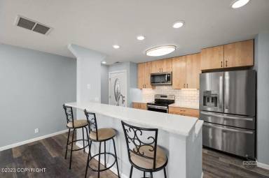 Main picture of 11720 Business Blvd