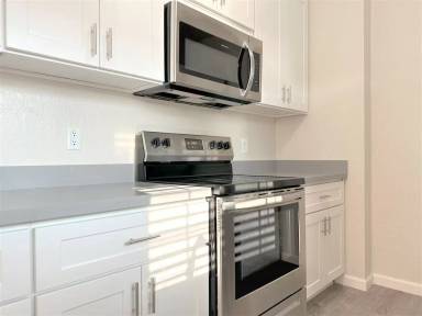 Main picture of 22790 Vermont 2 3 4 St