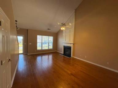 Main picture of 401 Westcot Ct