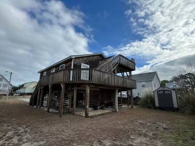 Main picture of 203 Soundview Dr