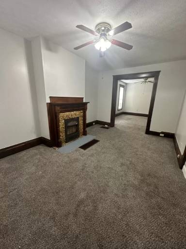 Main picture of 2227 E 85th St