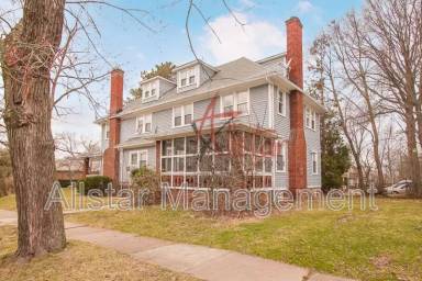 Main picture of 1749 Cumberland Rd