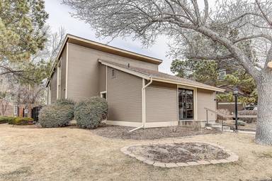 Main picture of 2022 S Helena St