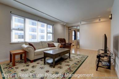 Main picture of 525 W 3rd Ave