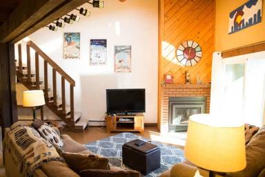 Main picture of 4400 Lodge Pole Cir
