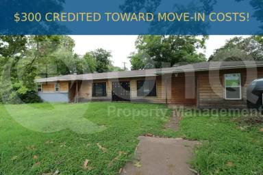 Main picture of 17 MacArthur Dr