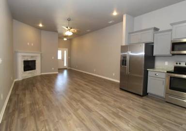 Main picture of 182 E 2nd St