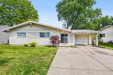 Main picture of 1471 E Ireland Rd