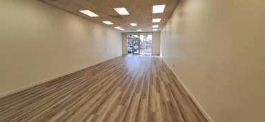 Main picture of 5041 Whittier Blvd