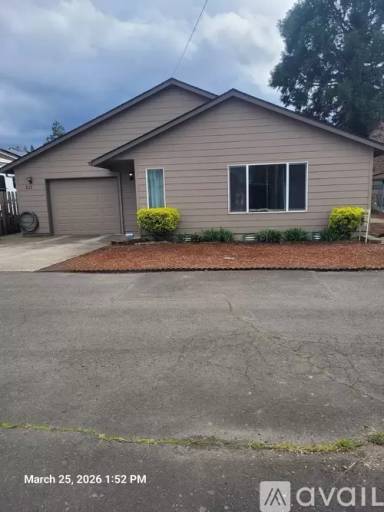 Main picture of 511 2nd St