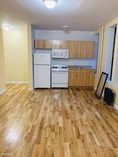 Main picture of 23-30 Newtown Ave