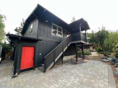 Main picture of 1124 NW Baltimore Ave