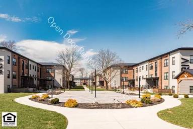 Main picture of The Riv On The Greenway Apartments